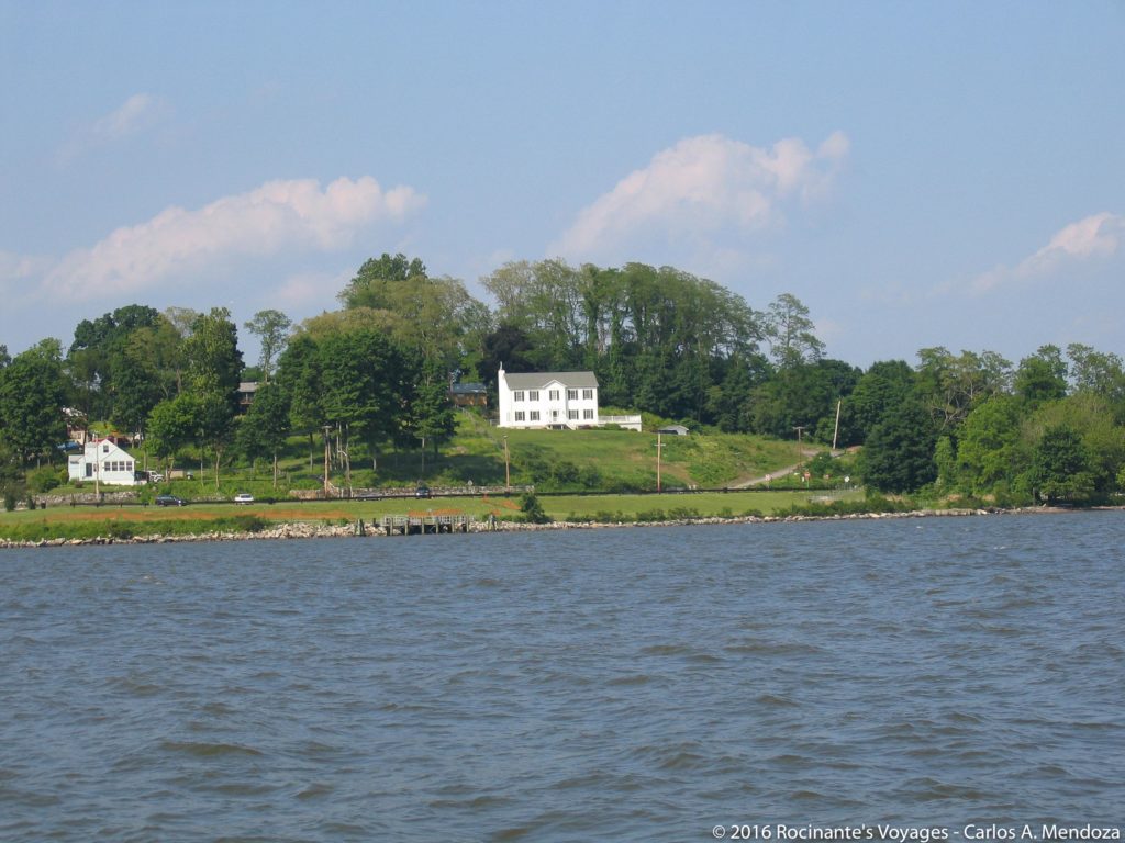 Homes along the Hudson River