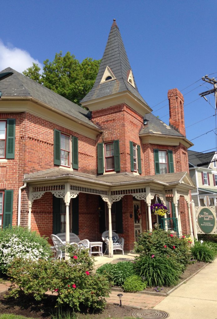 The Parsonage Inn, Victorian Bed & Breakfast